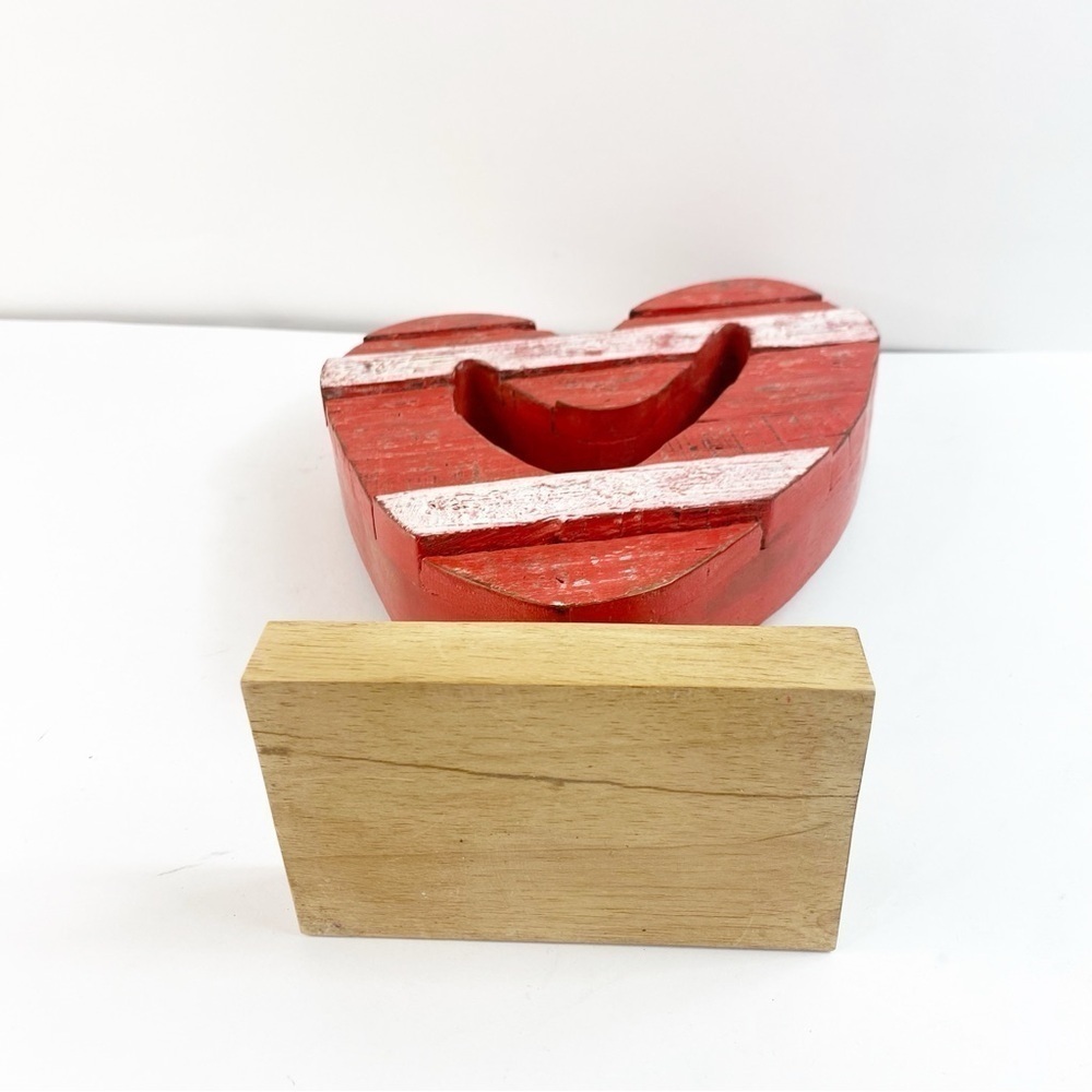 Painted Reclaimed Wood Heart On A Pedestal Figure Sculpture Farmhouse Coastal - Picture 6 of 12